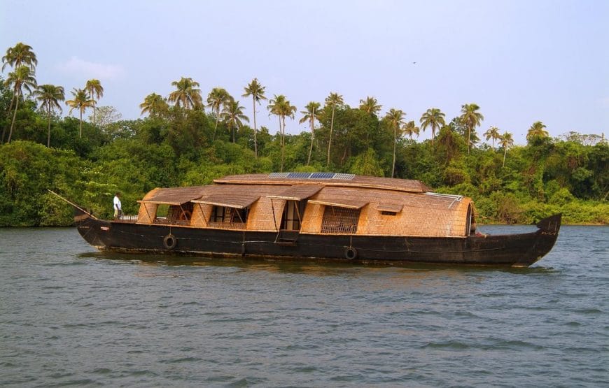 Luxury Cruises in Alleppey