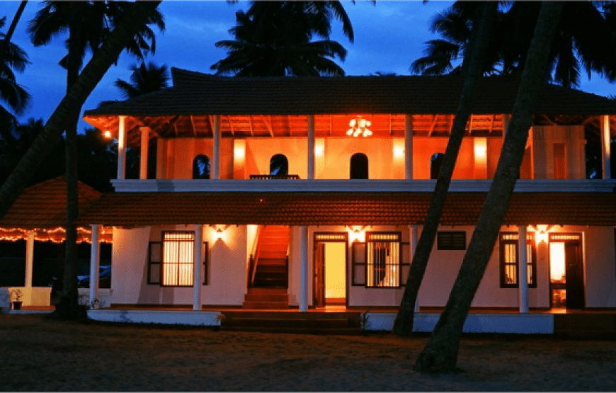 Pozhiyoram Beach Resort Cottage