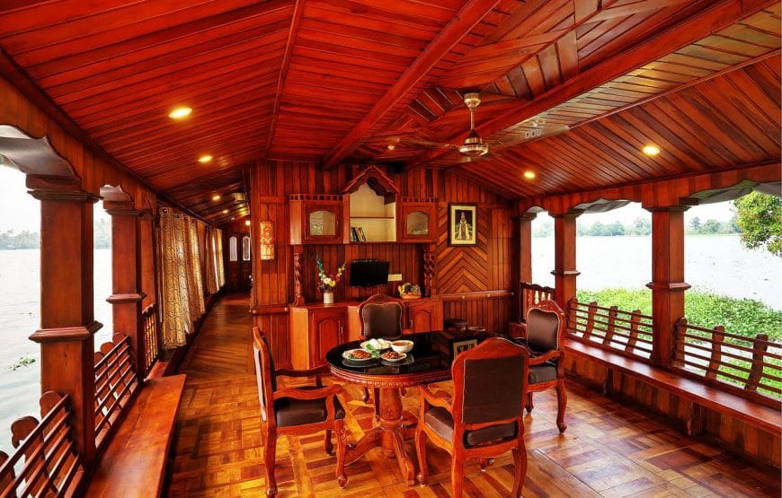 Heritage Houseboat