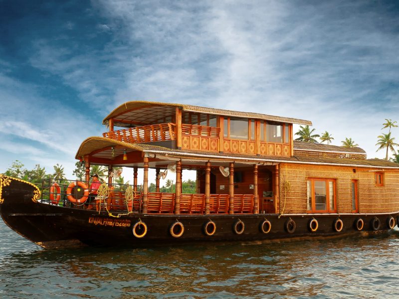 kerala houseboat cruise