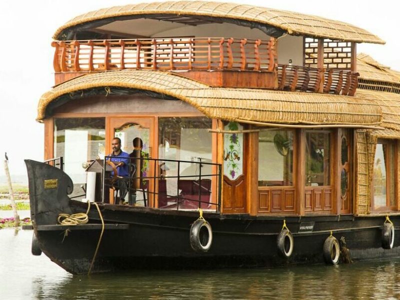 Two bedroom Luxury Houseboat