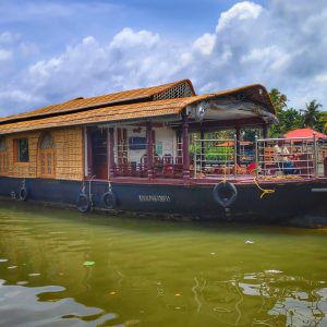 Top 15 Houseboats in Alleppey