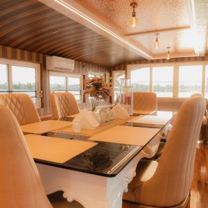 Luxury Houseboats Club By Sanchari Travels (10)