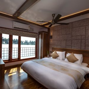 Luxury Houseboats Rooms 2024 (2)