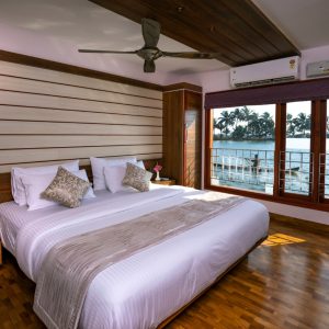 Luxury Houseboats Rooms 2024 (3)