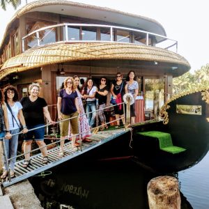 blue jelly houseboats sanchari travels