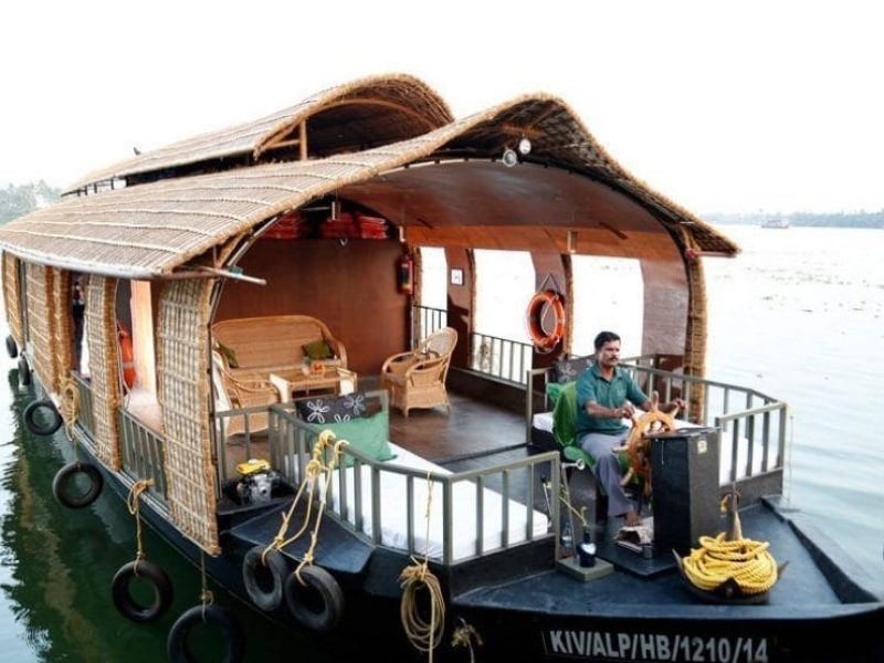 one bedroom houseboat