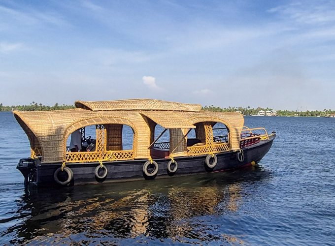 New traditional shikara in Alleppey